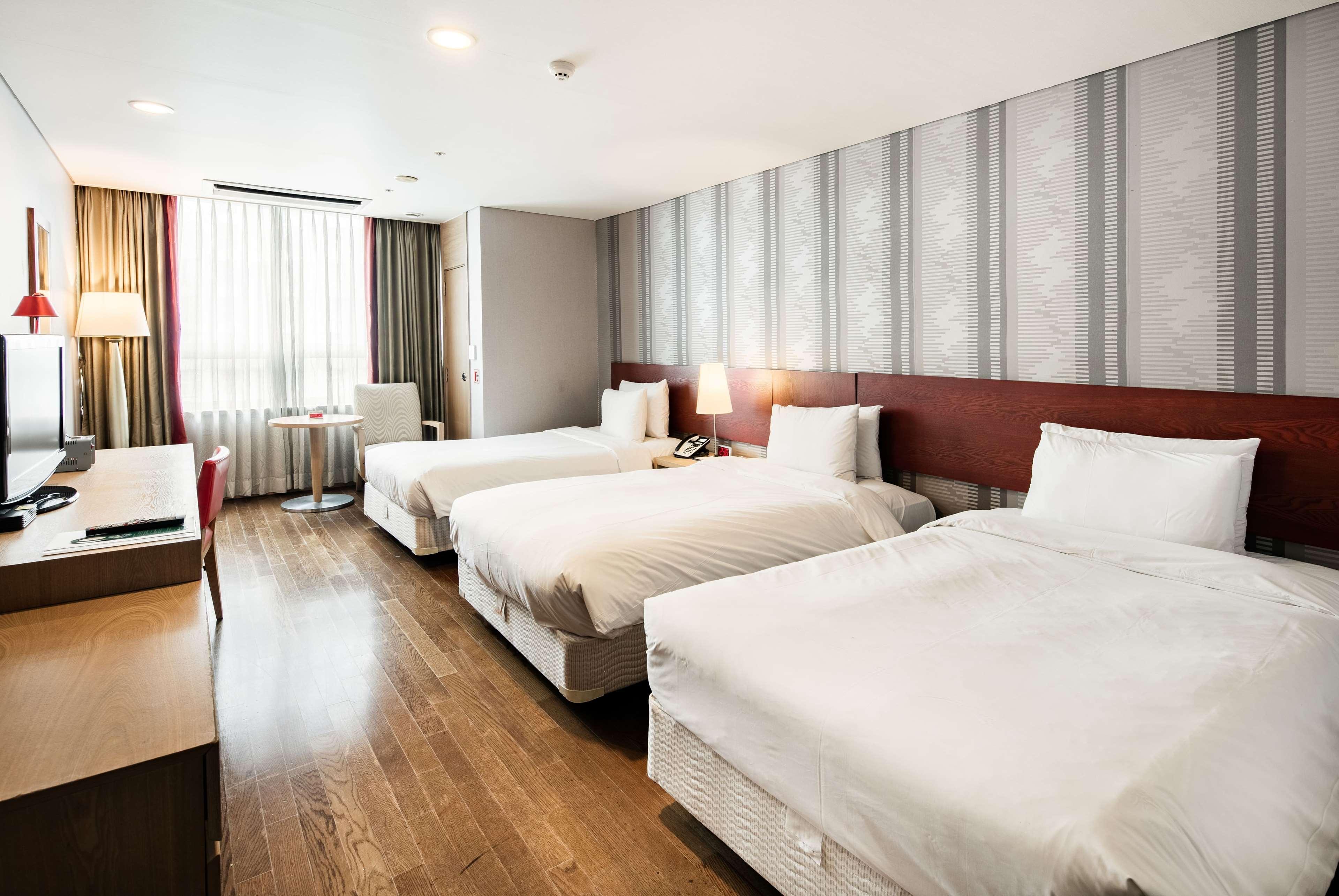 Ramada Hotel&Suites Seoul Namdaemun Exterior foto
