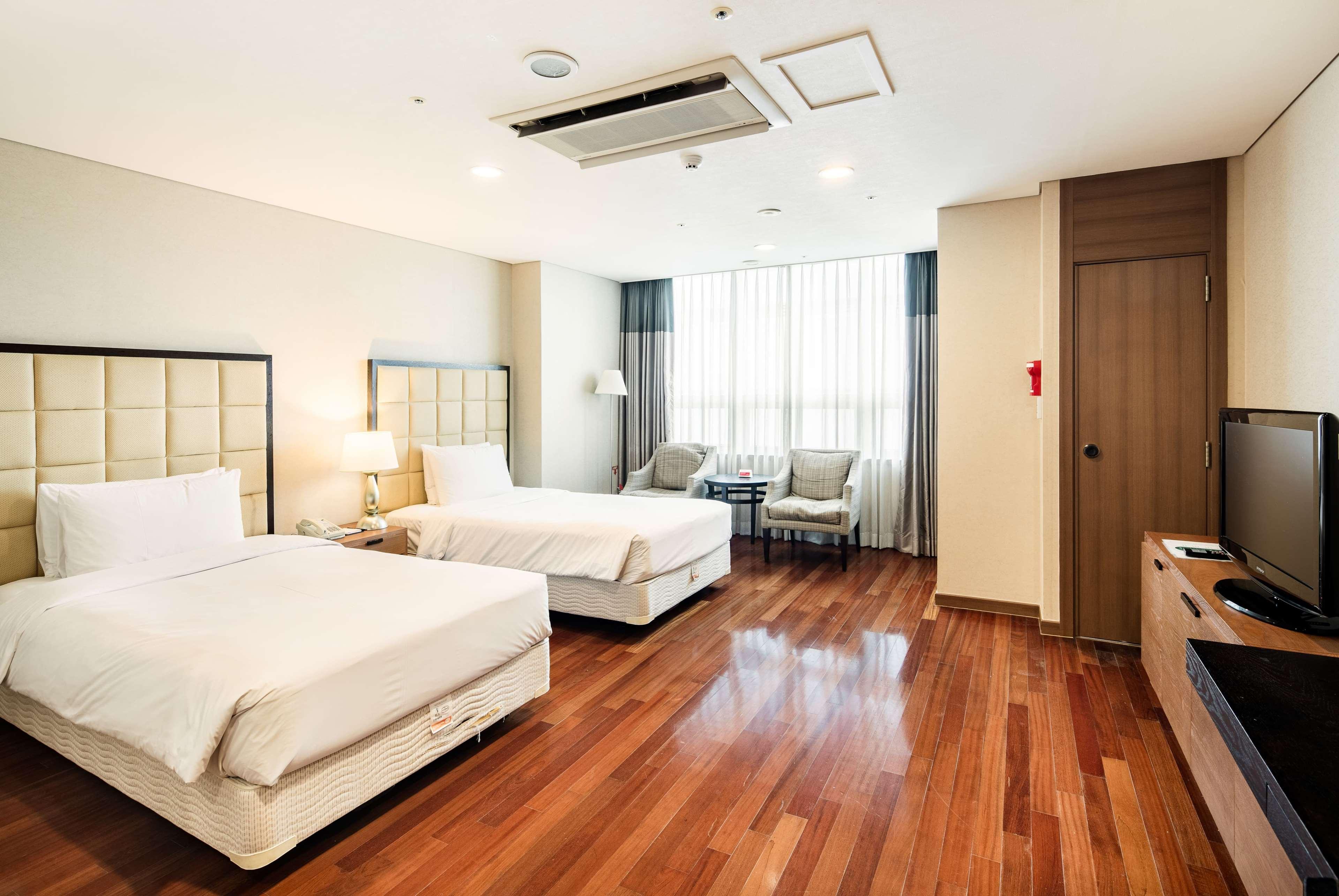 Ramada Hotel&Suites Seoul Namdaemun Exterior foto