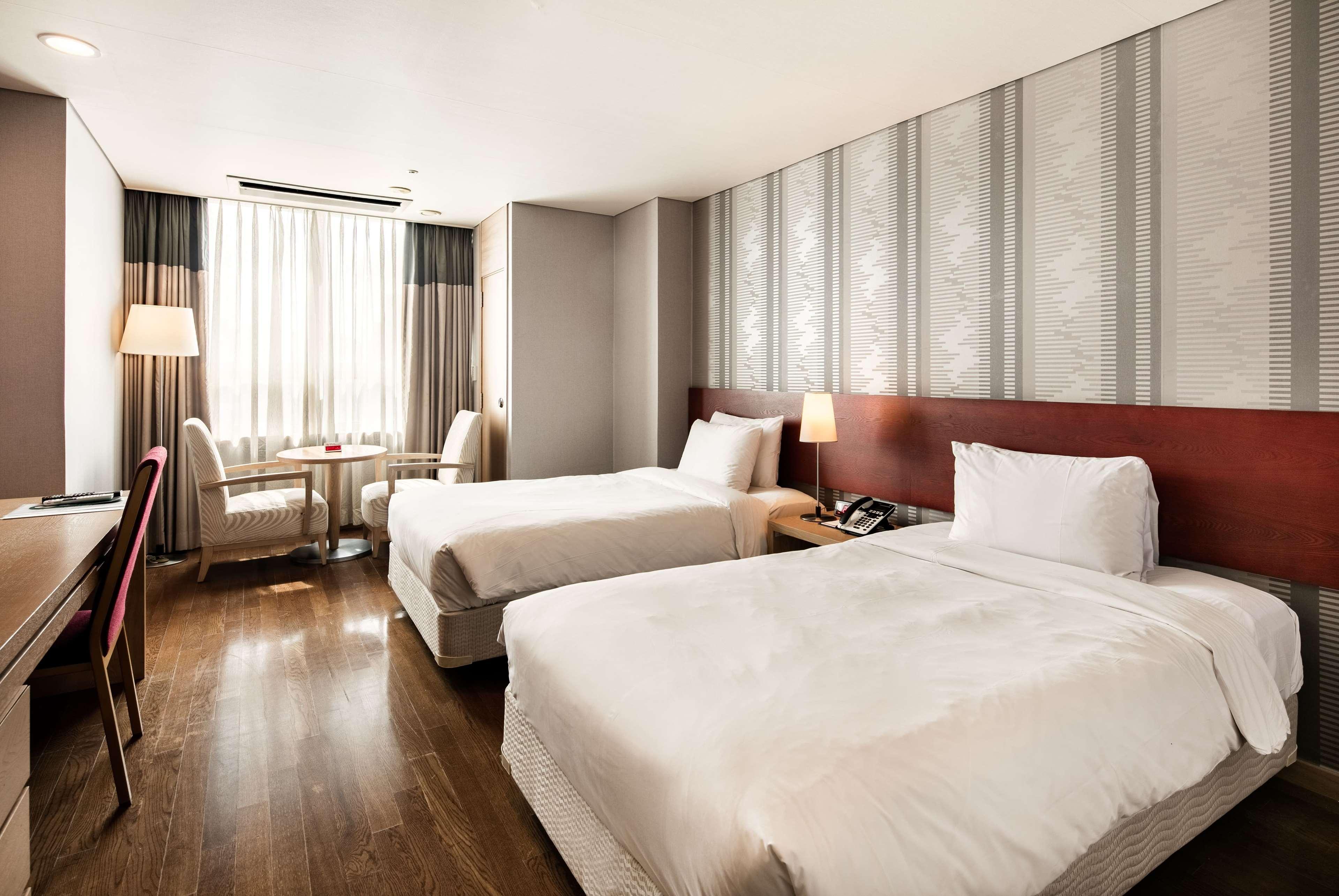 Ramada Hotel&Suites Seoul Namdaemun Exterior foto