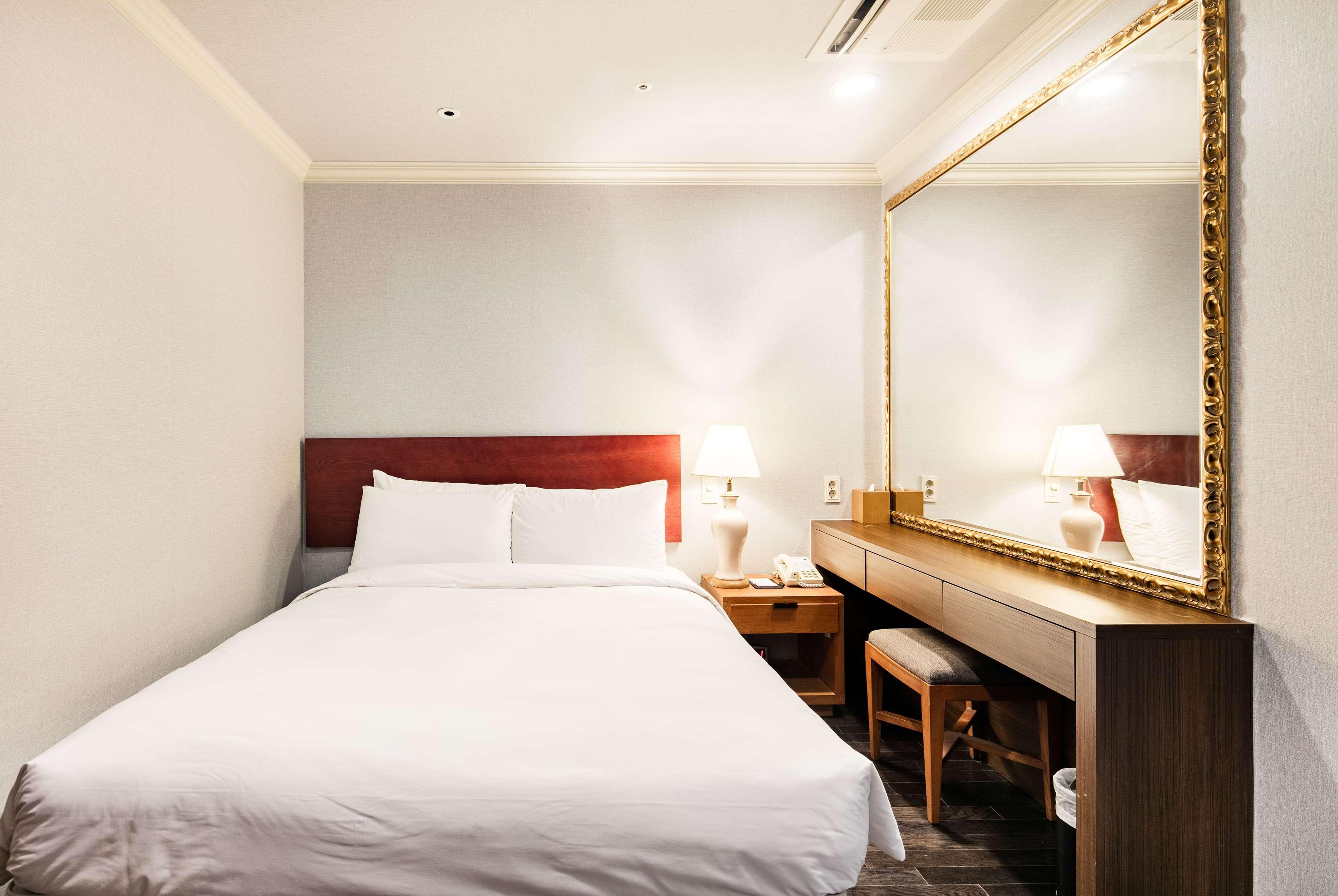 Ramada Hotel&Suites Seoul Namdaemun Exterior foto