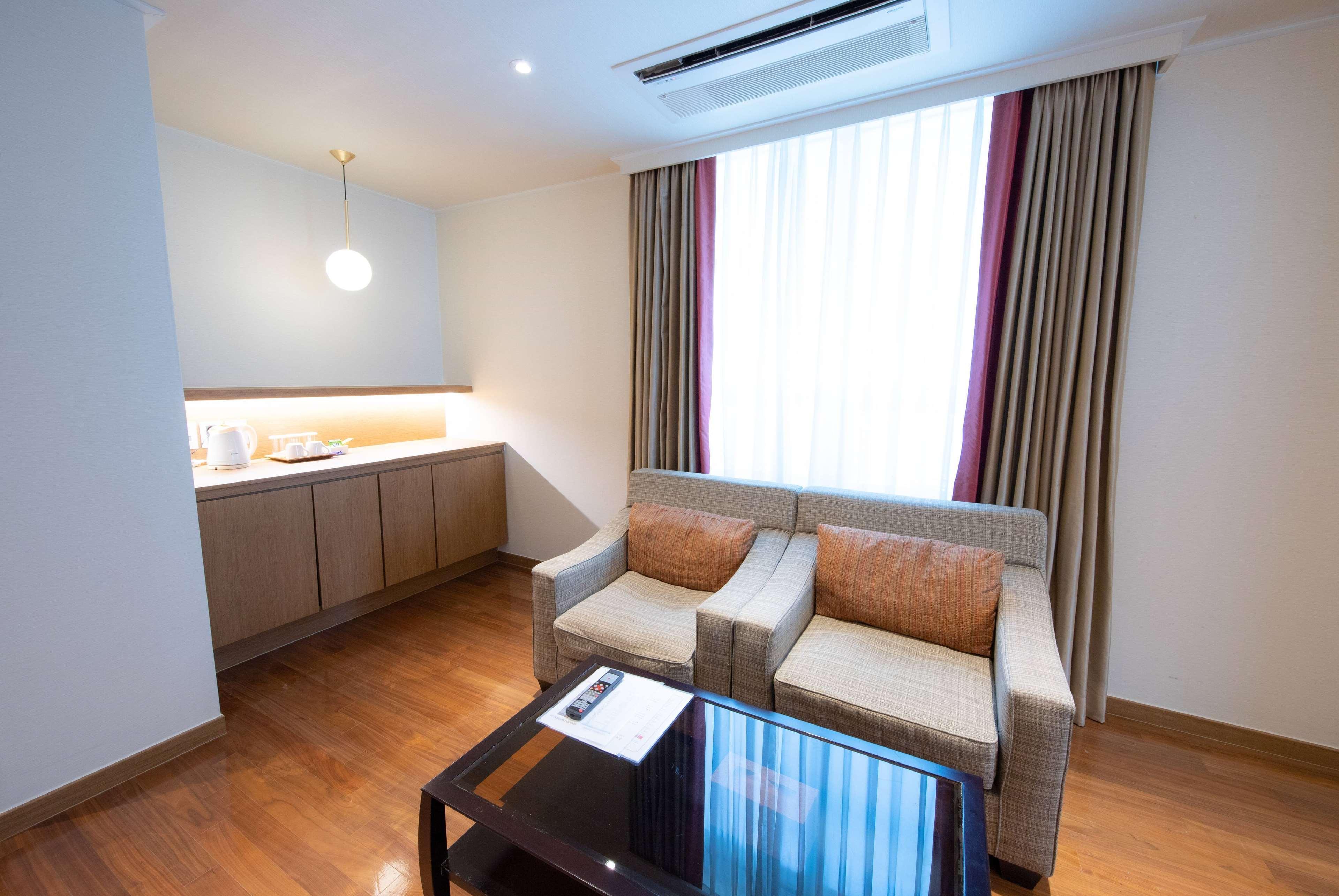 Ramada Hotel&Suites Seoul Namdaemun Exterior foto