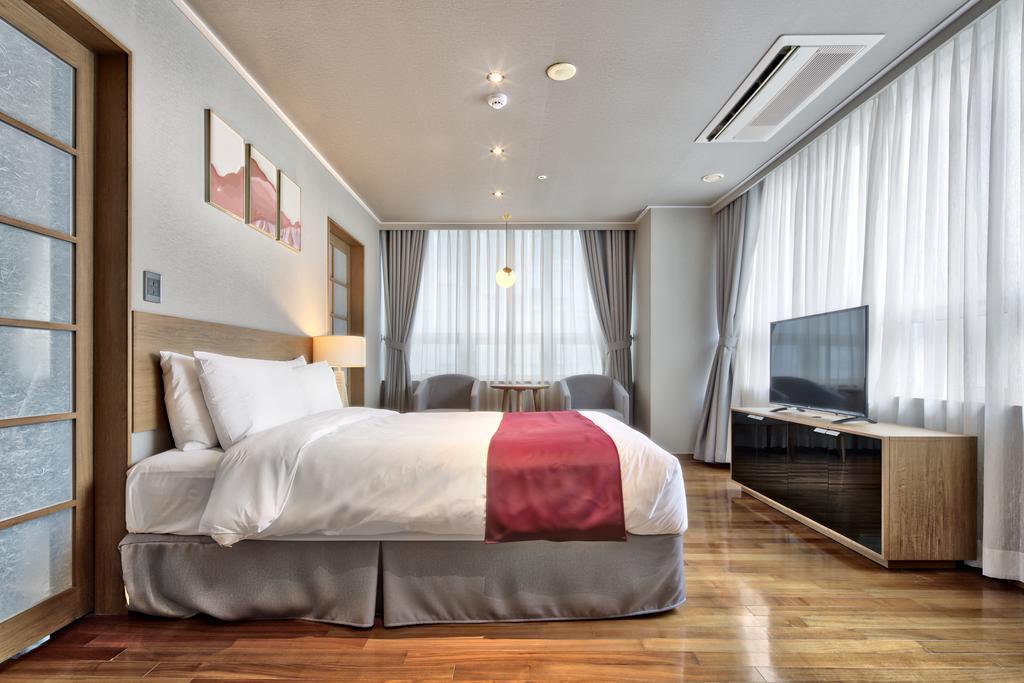 Ramada Hotel&Suites Seoul Namdaemun Exterior foto